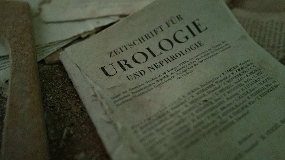 An old german medical textbook on urology.
